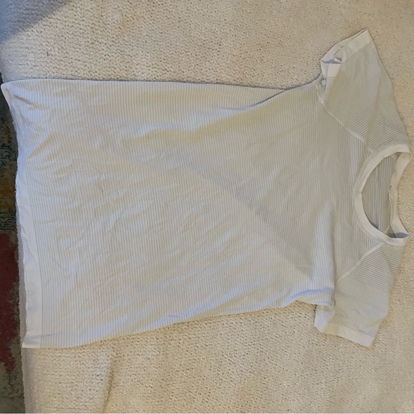 Lululemon swiftly tech - Picture 2 of 3